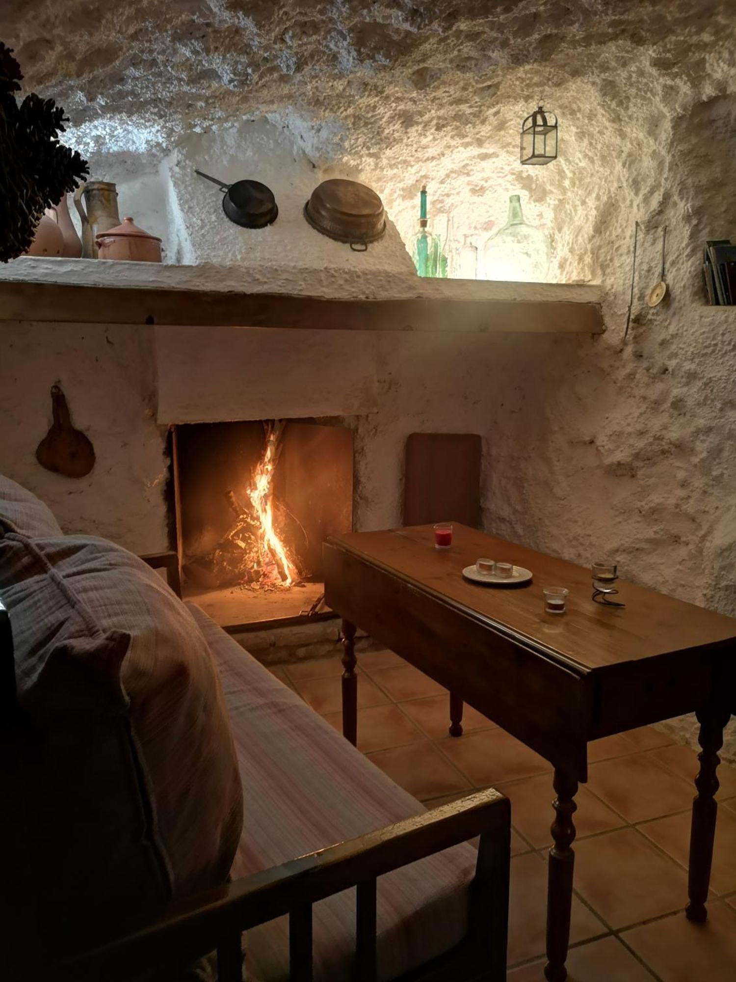 Cueva El Parral Guest House Pegalajar ภายนอก รูปภาพ