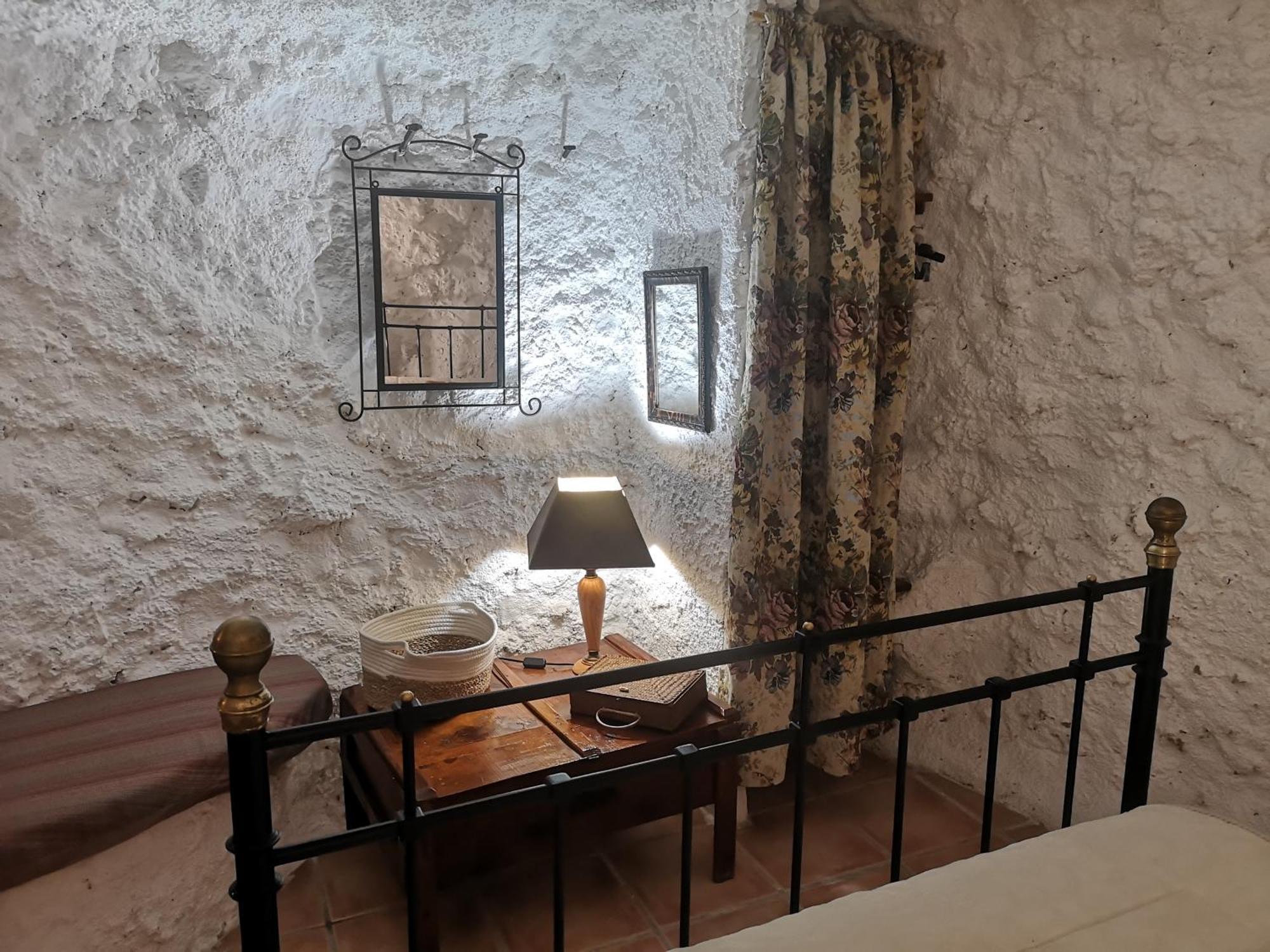 Cueva El Parral Guest House Pegalajar ภายนอก รูปภาพ