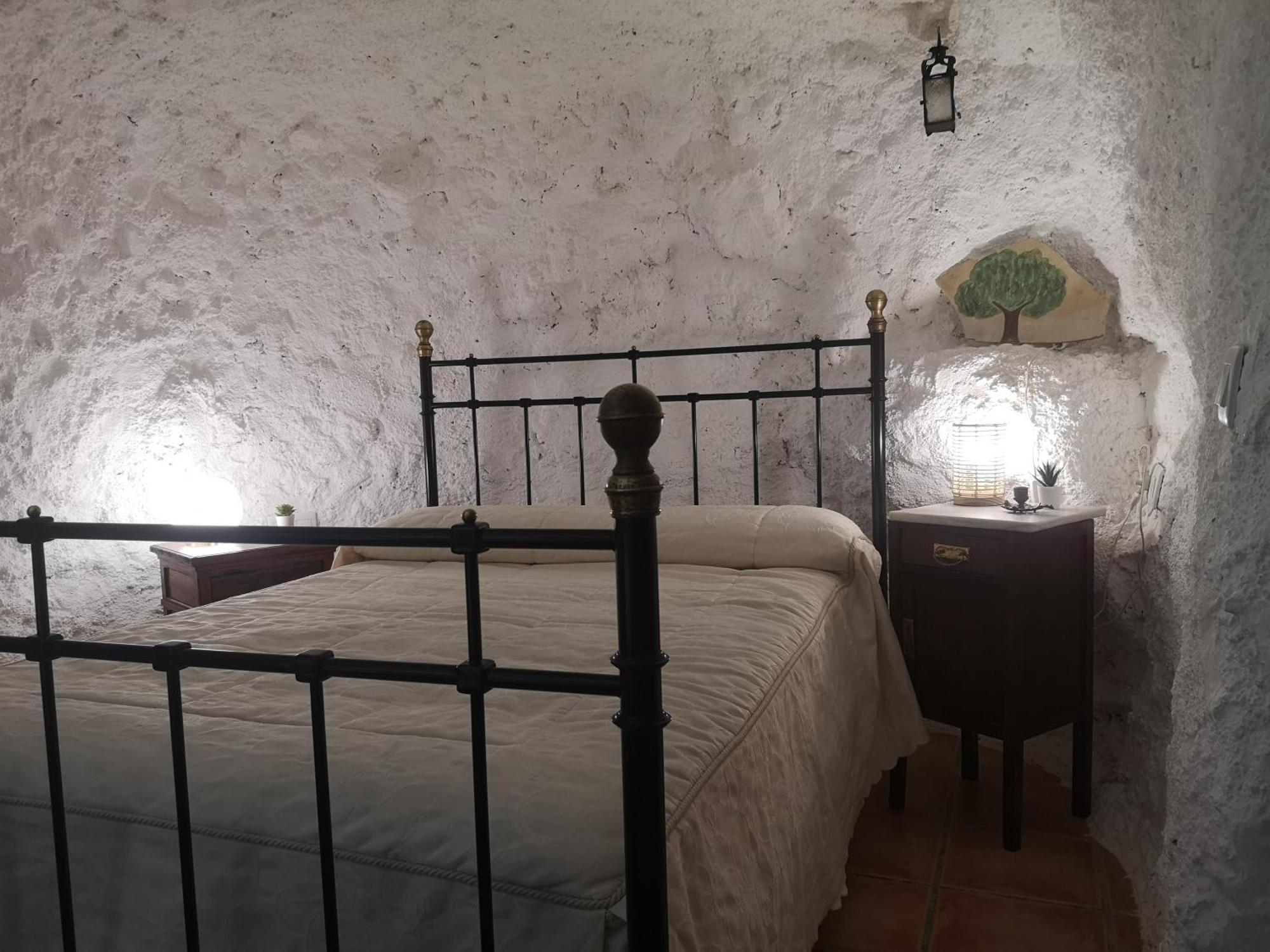 Cueva El Parral Guest House Pegalajar ภายนอก รูปภาพ