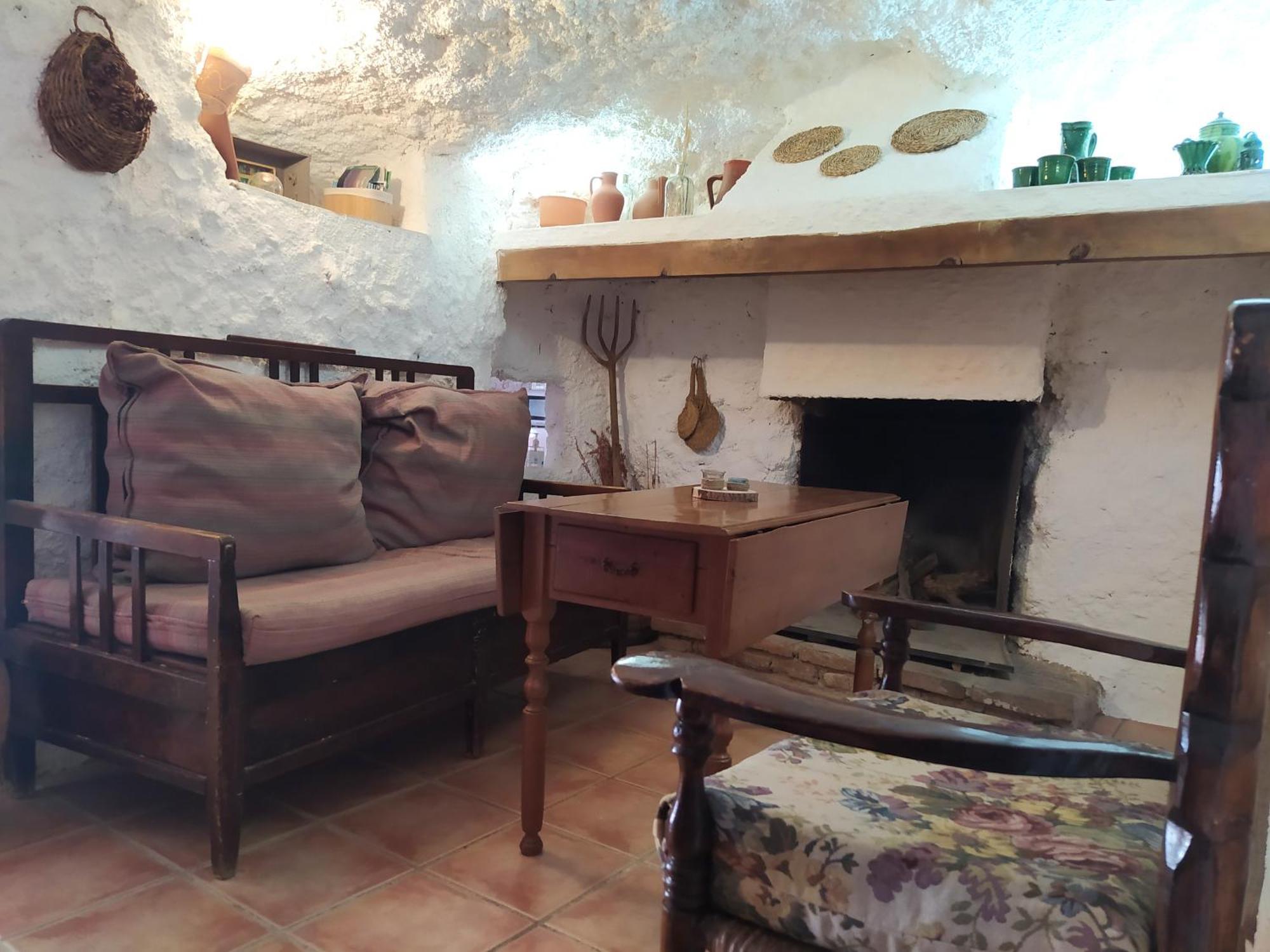 Cueva El Parral Guest House Pegalajar ภายนอก รูปภาพ