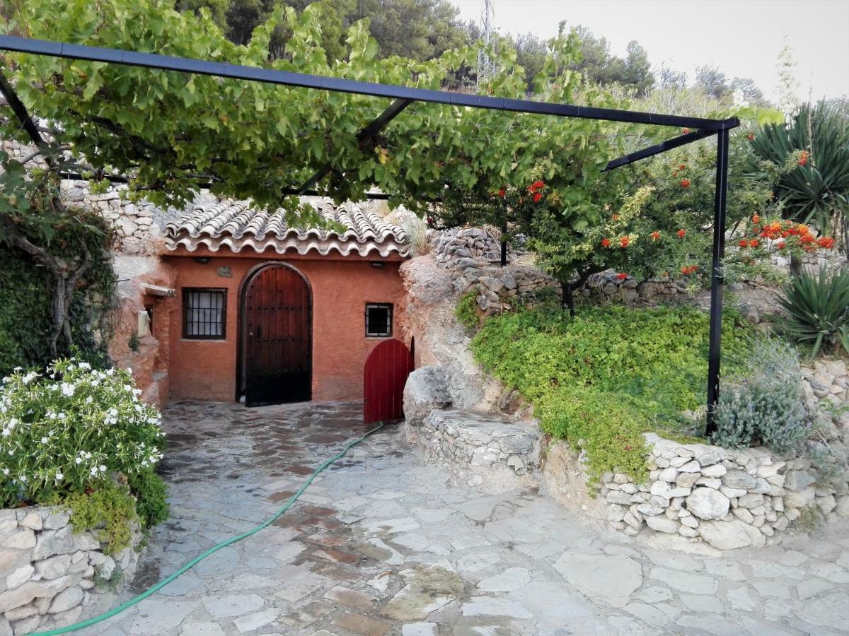 Cueva El Parral Guest House Pegalajar ภายนอก รูปภาพ